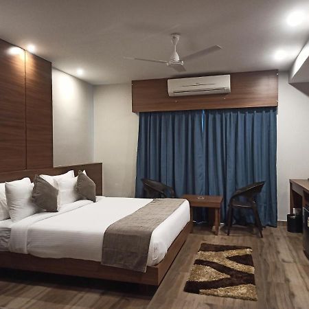Hotel Tree Fern Dibrugarh Εξωτερικό φωτογραφία