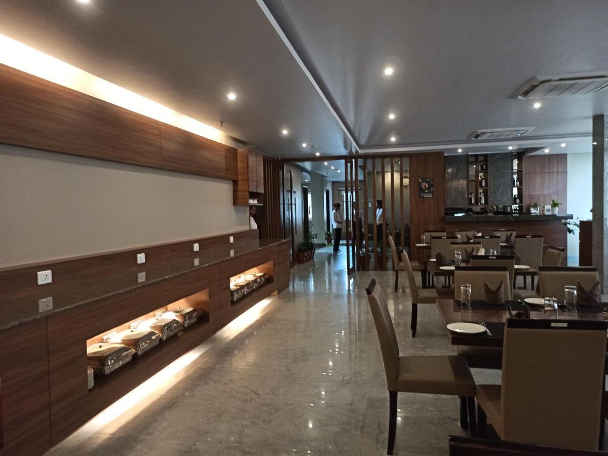 Hotel Tree Fern Dibrugarh Εξωτερικό φωτογραφία