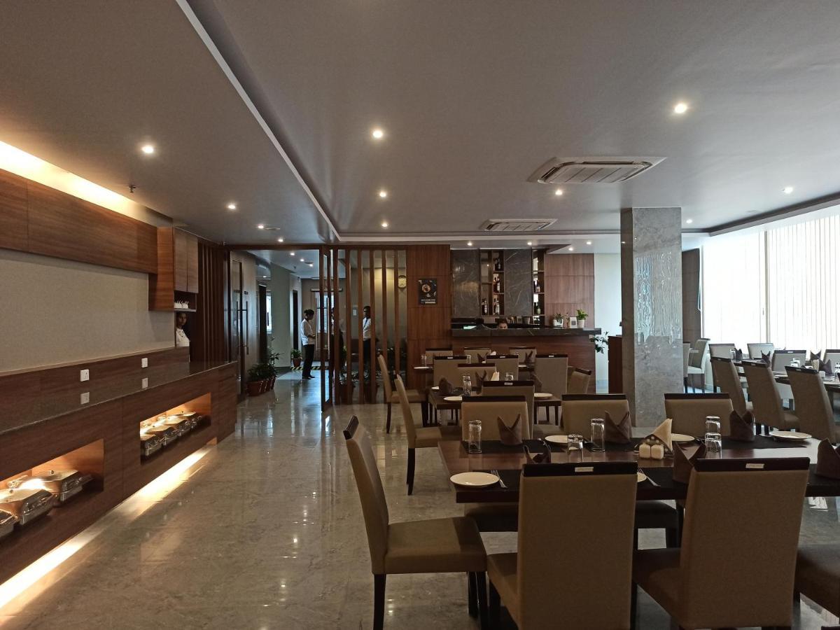 Hotel Tree Fern Dibrugarh Εξωτερικό φωτογραφία