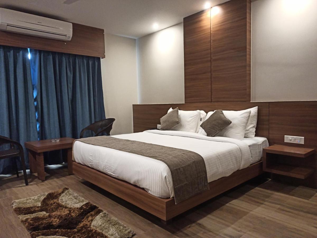 Hotel Tree Fern Dibrugarh Εξωτερικό φωτογραφία