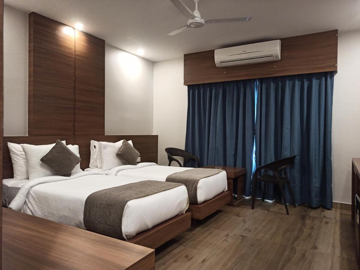 Hotel Tree Fern Dibrugarh Εξωτερικό φωτογραφία
