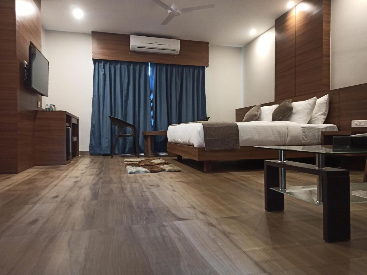 Hotel Tree Fern Dibrugarh Εξωτερικό φωτογραφία