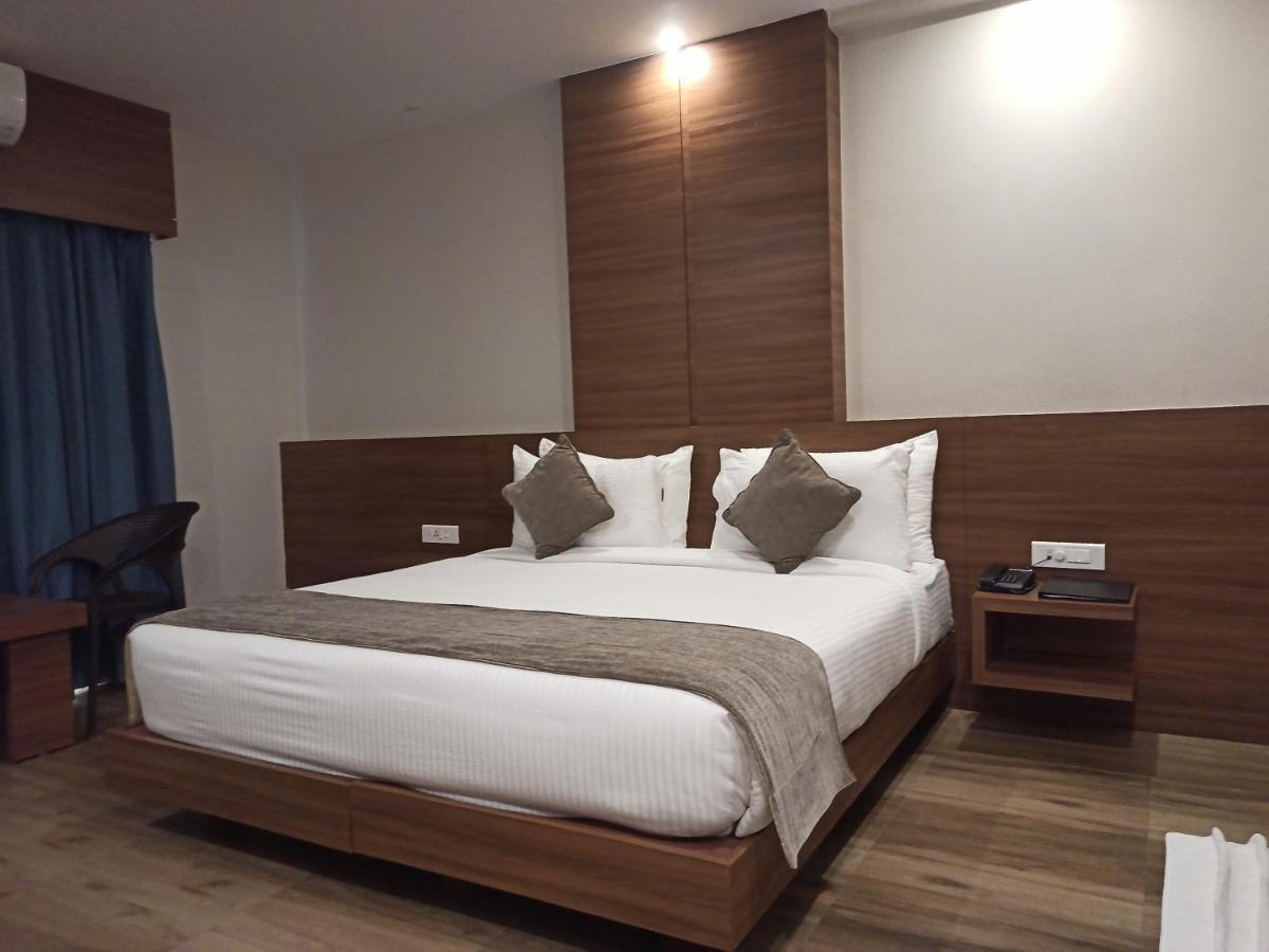 Hotel Tree Fern Dibrugarh Εξωτερικό φωτογραφία