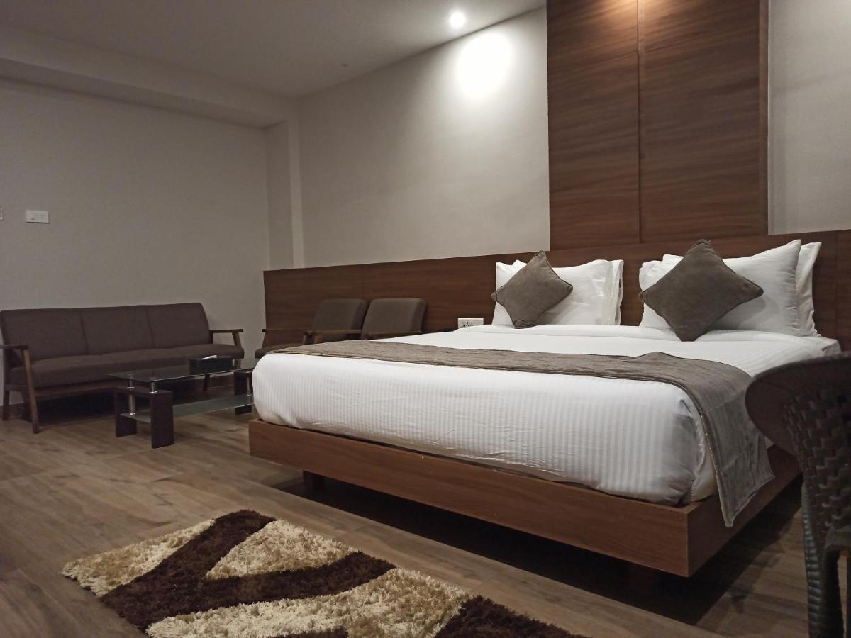 Hotel Tree Fern Dibrugarh Εξωτερικό φωτογραφία