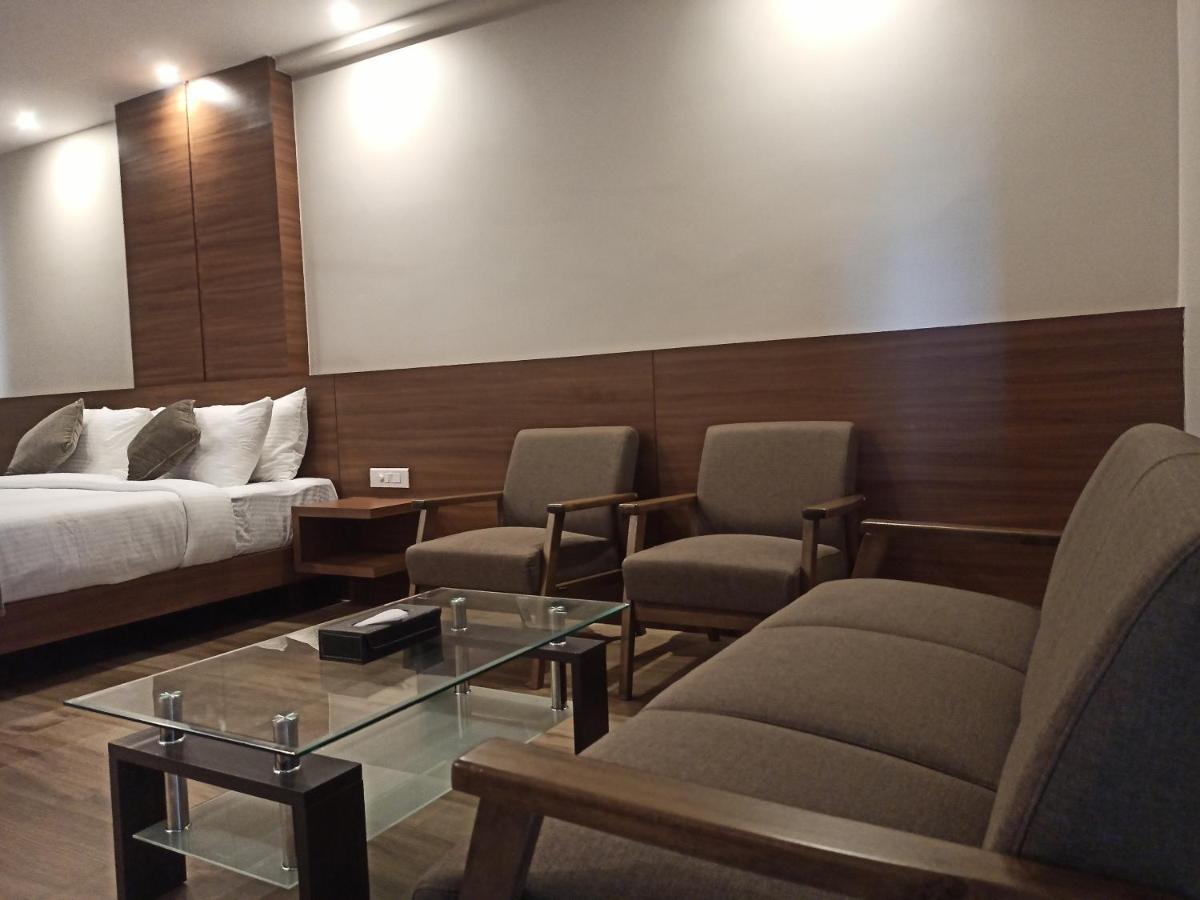 Hotel Tree Fern Dibrugarh Εξωτερικό φωτογραφία